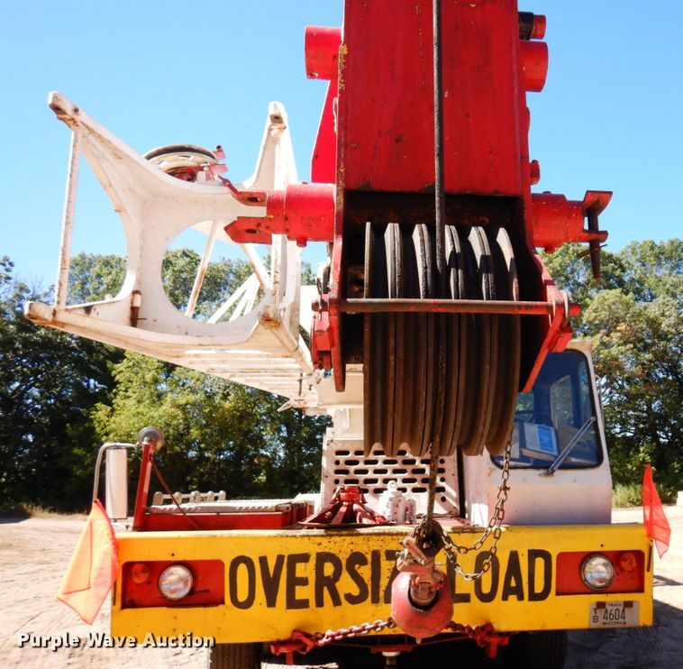 image for item DR0543 1981 Grove 8465G  crane