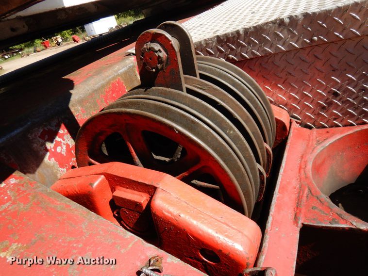 image for item DR0543 1981 Grove 8465G  crane