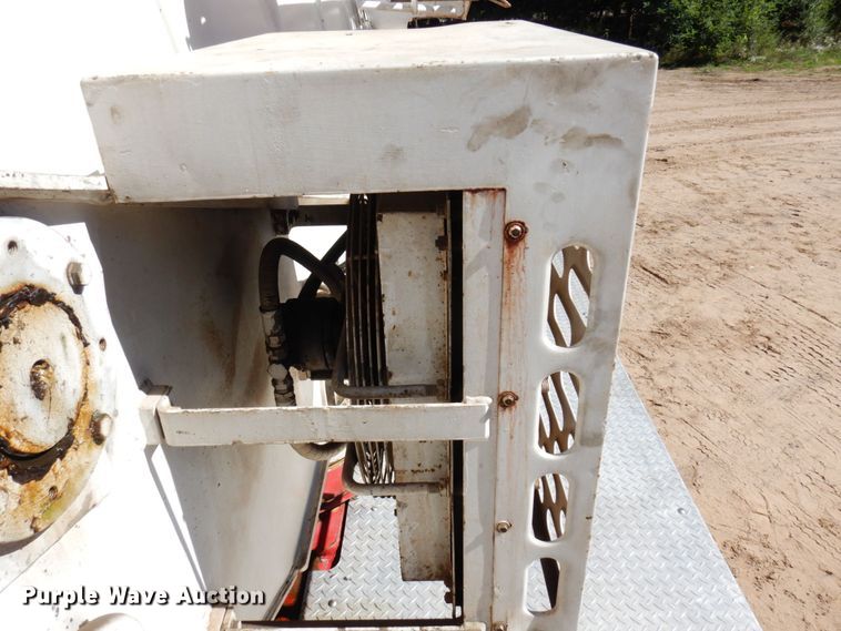 image for item DR0543 1981 Grove 8465G  crane