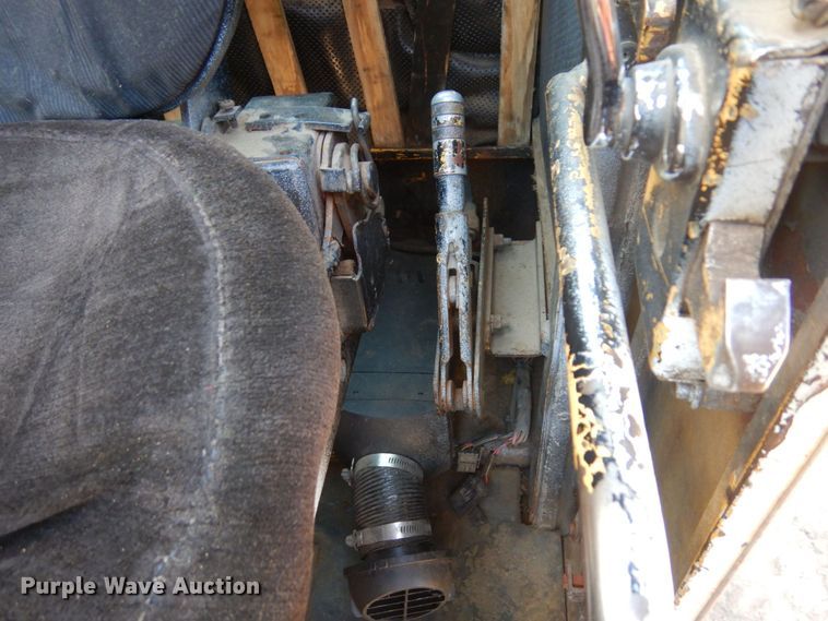 image for item DR0543 1981 Grove 8465G  crane