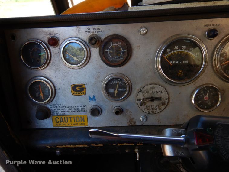 image for item DR0543 1981 Grove 8465G  crane