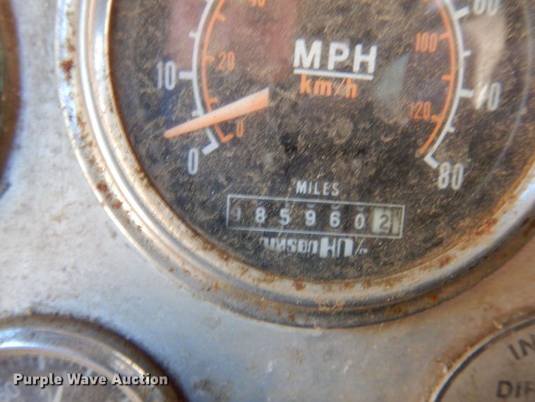 image for item DR0543 1981 Grove 8465G  crane