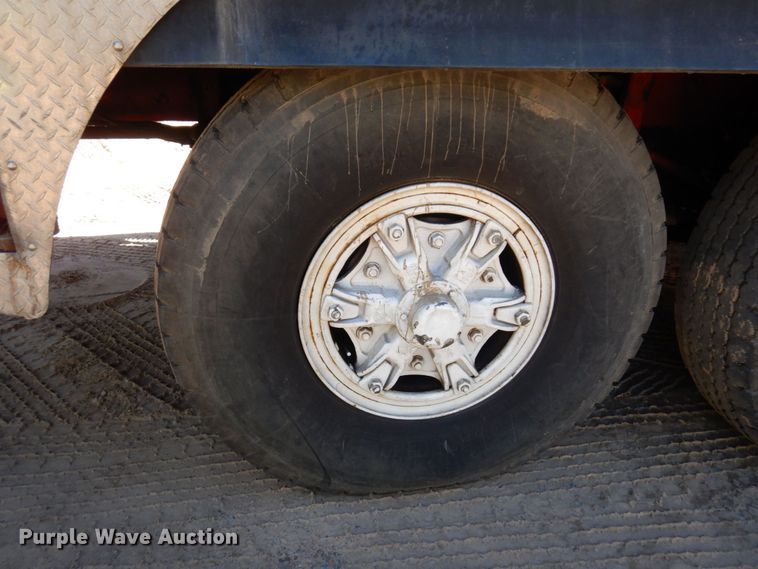 image for item DR0543 1981 Grove 8465G  crane