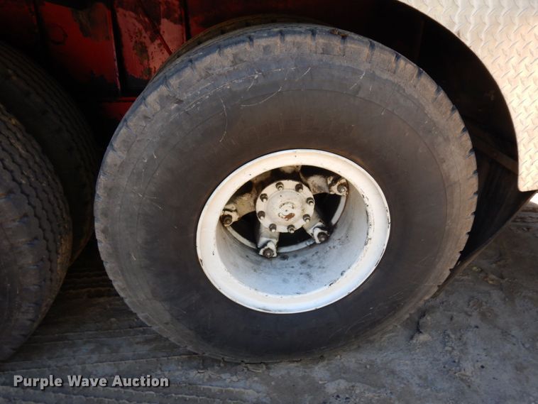 image for item DR0543 1981 Grove 8465G  crane