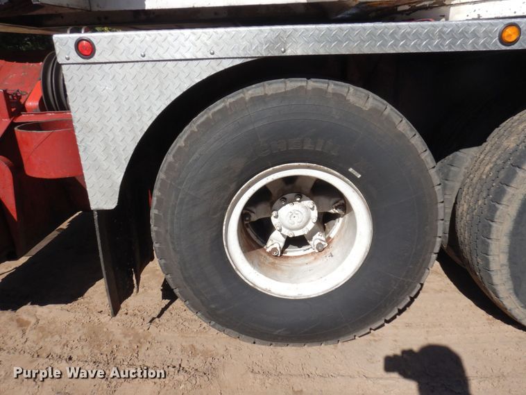 image for item DR0543 1981 Grove 8465G  crane