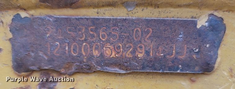 image for item DR3370 2012 Caterpillar D8T  dozer