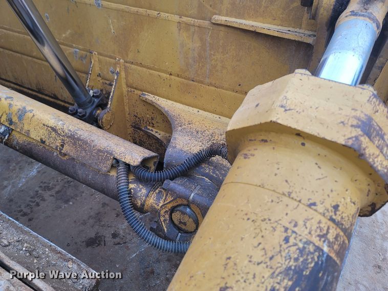 image for item DR3370 2012 Caterpillar D8T  dozer