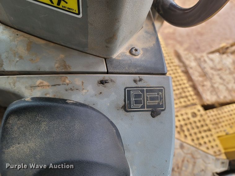 image for item DR3370 2012 Caterpillar D8T  dozer