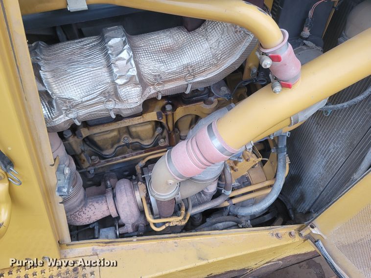 image for item DR3370 2012 Caterpillar D8T  dozer