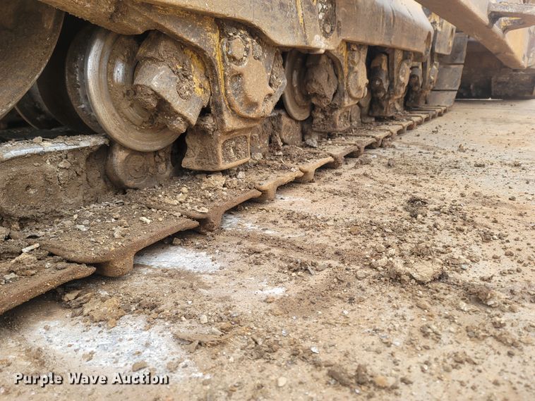 image for item DR3370 2012 Caterpillar D8T  dozer