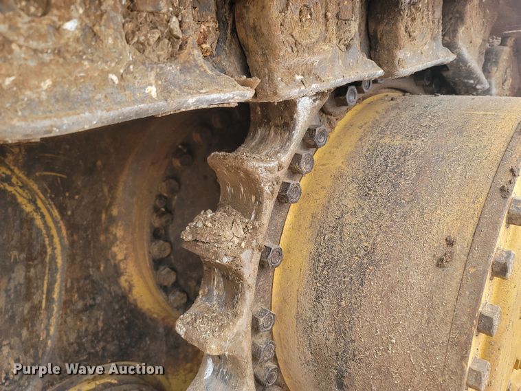 image for item DR3370 2012 Caterpillar D8T  dozer