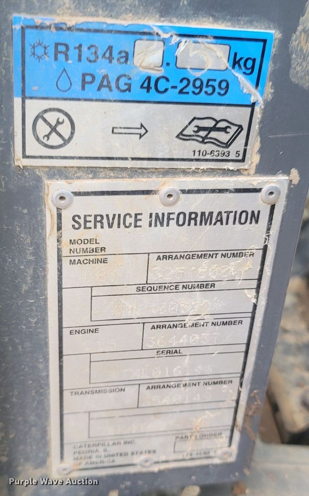 image for item DR3370 2012 Caterpillar D8T  dozer