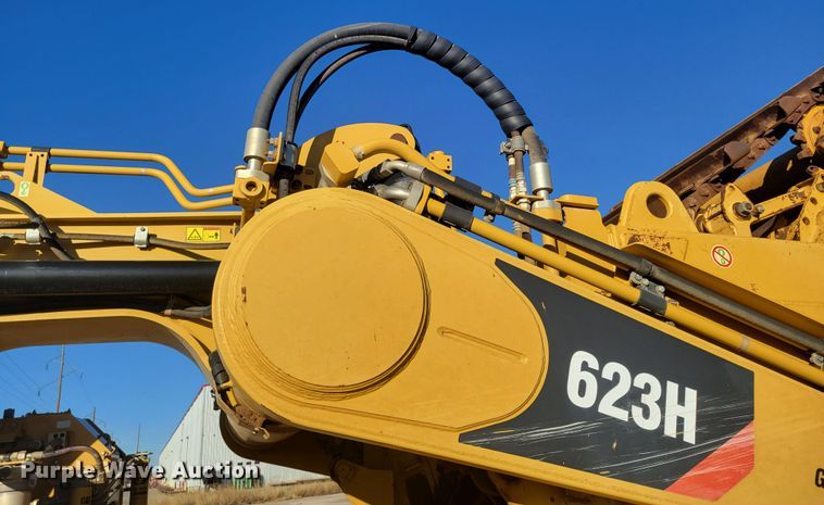 image for item DR5505 2013 Caterpillar 623H elevating scraper