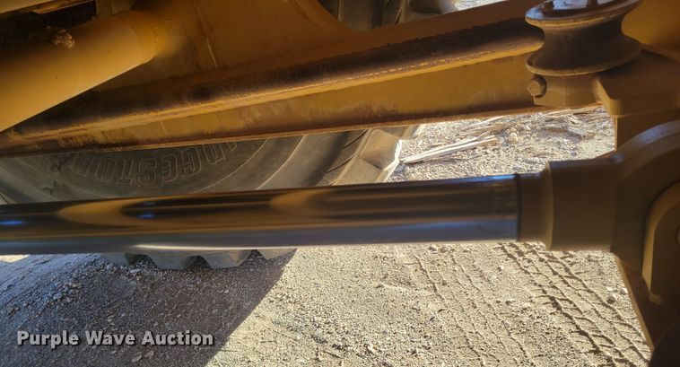 image for item DR5505 2013 Caterpillar 623H elevating scraper