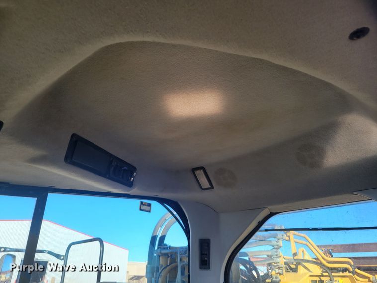 image for item DR5505 2013 Caterpillar 623H elevating scraper