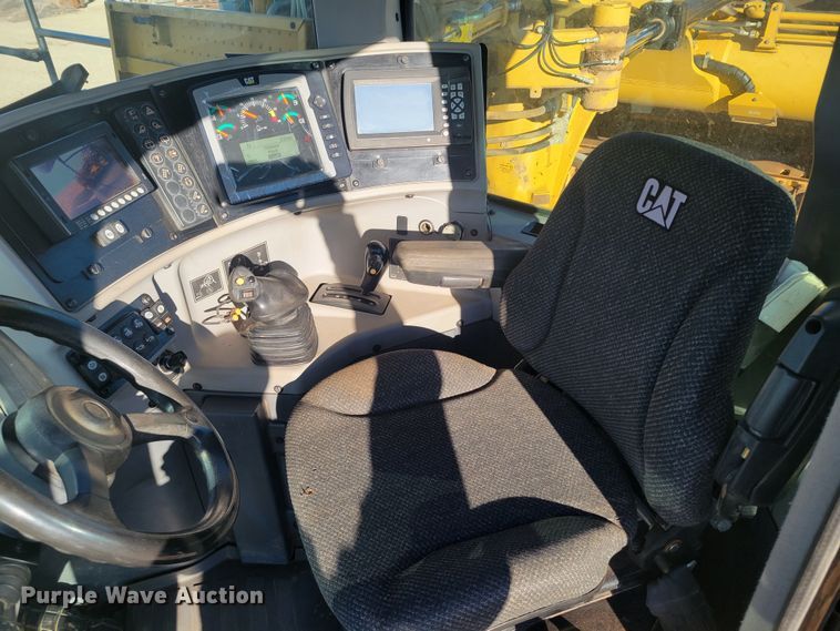 image for item DR5505 2013 Caterpillar 623H elevating scraper