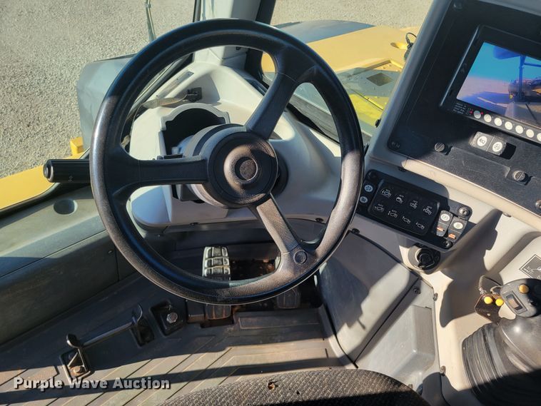 image for item DR5505 2013 Caterpillar 623H elevating scraper