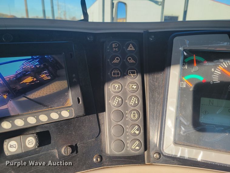 image for item DR5505 2013 Caterpillar 623H elevating scraper