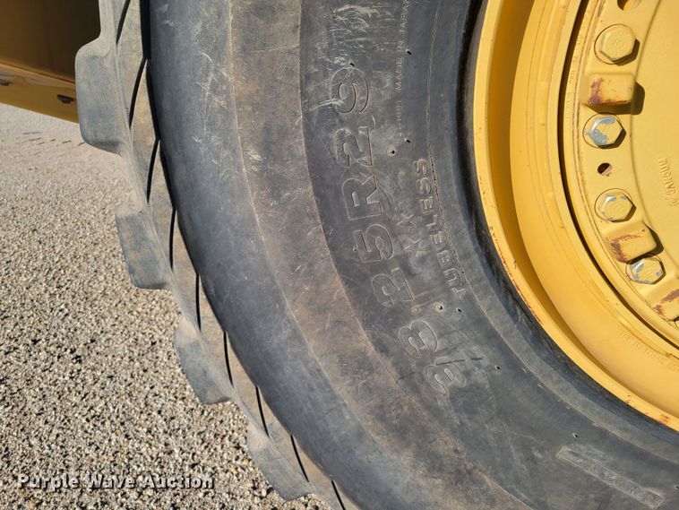 image for item DR5505 2013 Caterpillar 623H elevating scraper