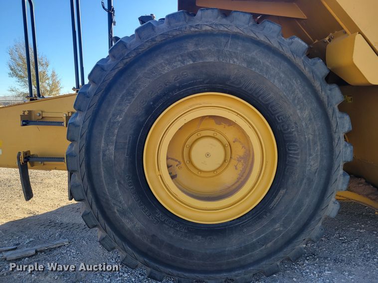 image for item DR5505 2013 Caterpillar 623H elevating scraper