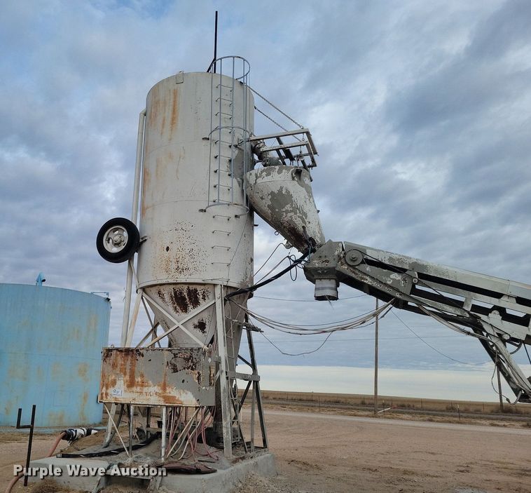 image for item DR5506 Caprock Mixer & Equipment  concrete batch plant