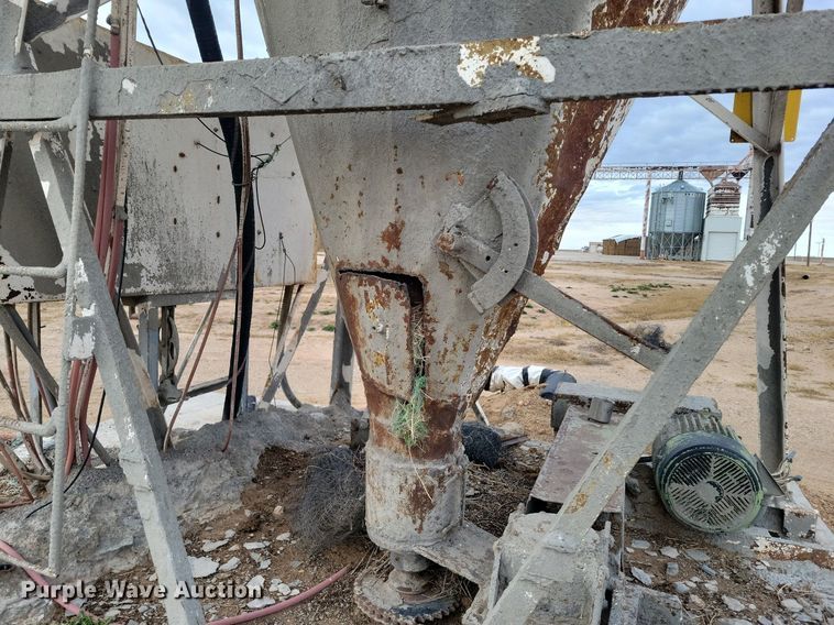 image for item DR5506 Caprock Mixer & Equipment  concrete batch plant