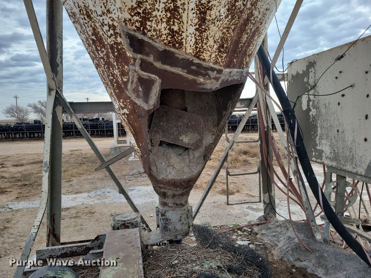 image for item DR5506 Caprock Mixer & Equipment  concrete batch plant