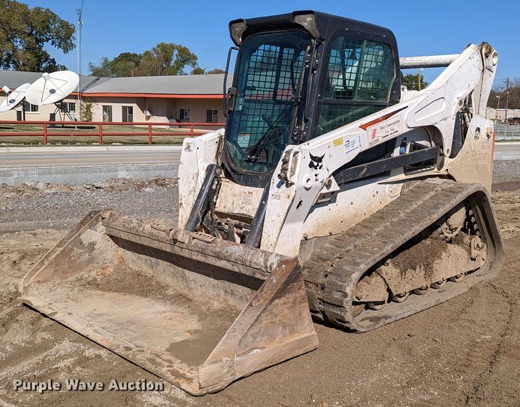image for item DR6755 2018 Bobcat T870  tracked skid steer loader