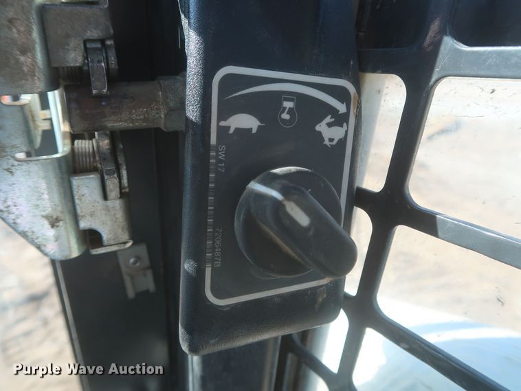 image for item DR6755 2018 Bobcat T870  tracked skid steer loader