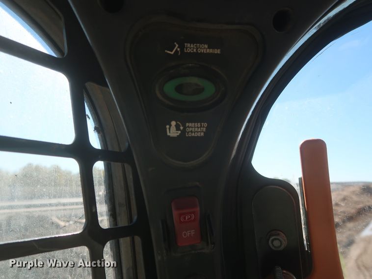 image for item DR6755 2018 Bobcat T870  tracked skid steer loader