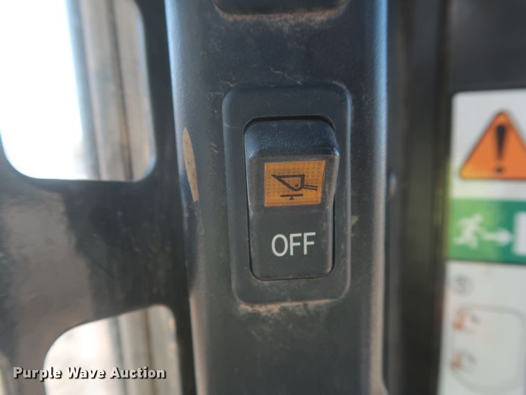 image for item DR6755 2018 Bobcat T870  tracked skid steer loader