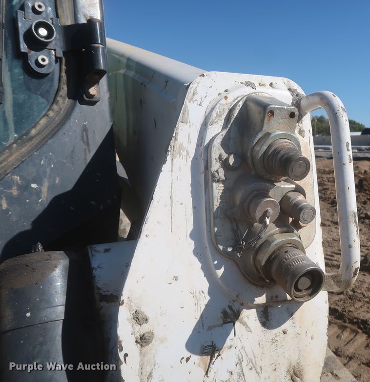 image for item DR6755 2018 Bobcat T870  tracked skid steer loader