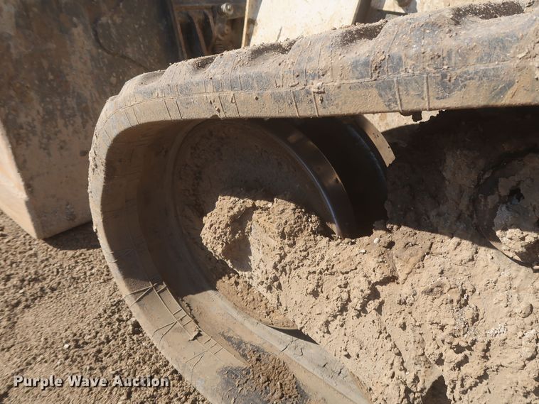 image for item DR6755 2018 Bobcat T870  tracked skid steer loader