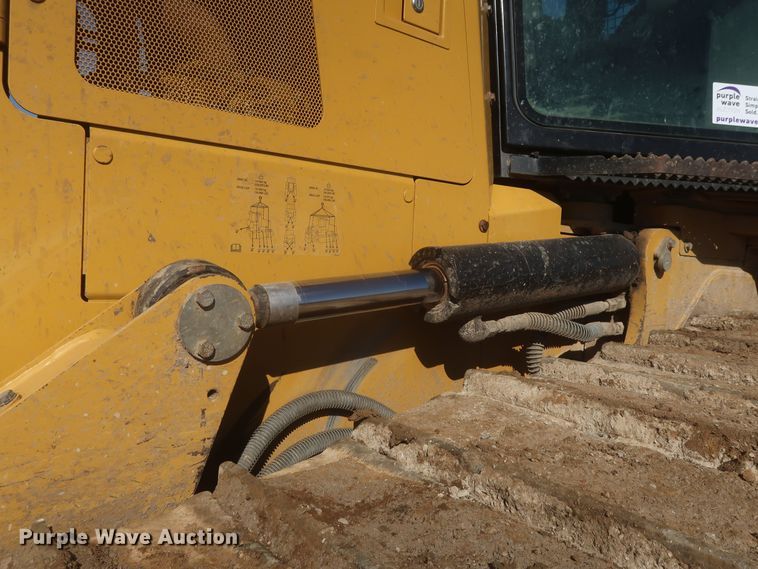 image for item DR6756 2014 Caterpillar D6K2 XL dozer