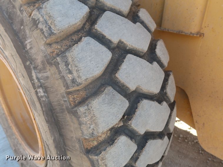 image for item DR6757 2003 Caterpillar 938G Series II  wheel loader