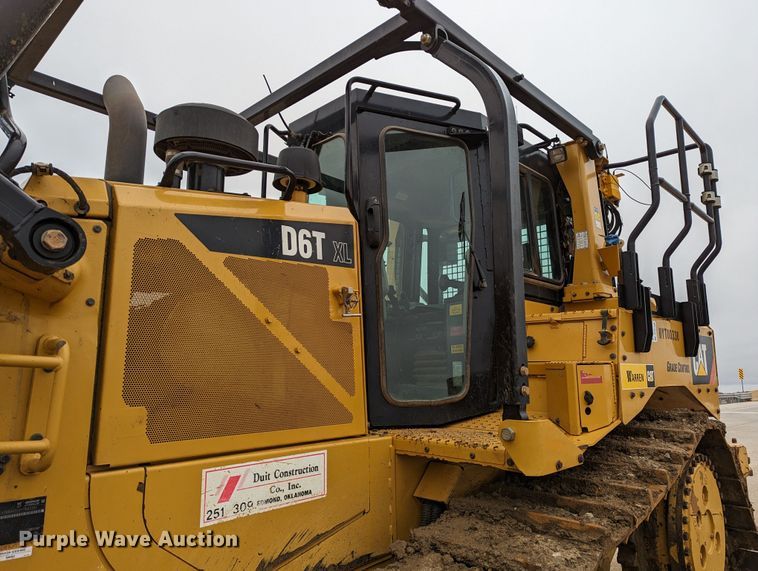 image for item DR6758 2018 Caterpillar D6T XL VP  dozer