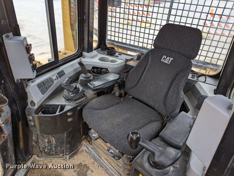 image for item DR6758 2018 Caterpillar D6T XL VP  dozer