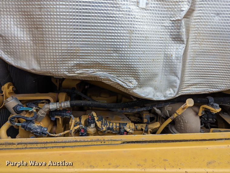 image for item DR6758 2018 Caterpillar D6T XL VP  dozer