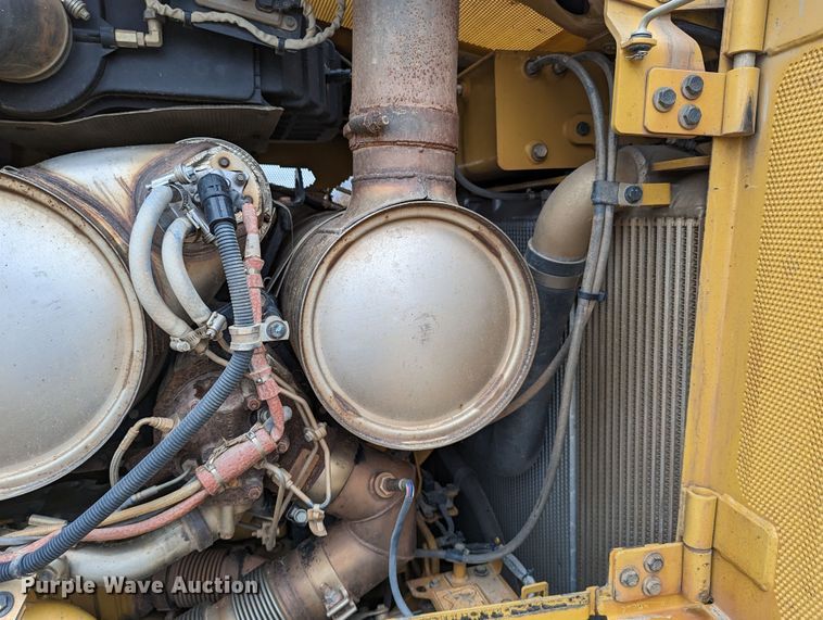 image for item DR6758 2018 Caterpillar D6T XL VP  dozer