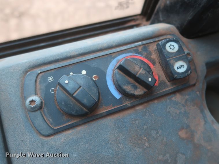 image for item DR6759 2014 Caterpillar D6K2 XL  dozer