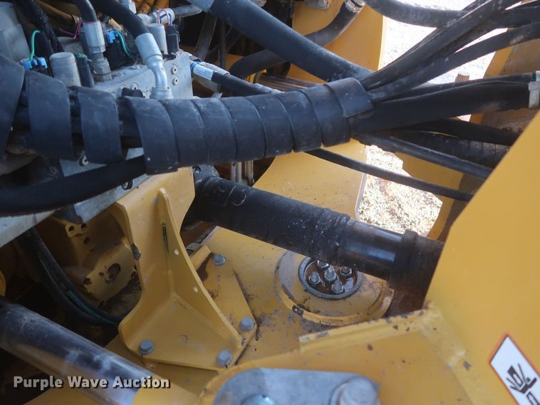 image for item DR6761 2014 John Deere 844K  wheel loader