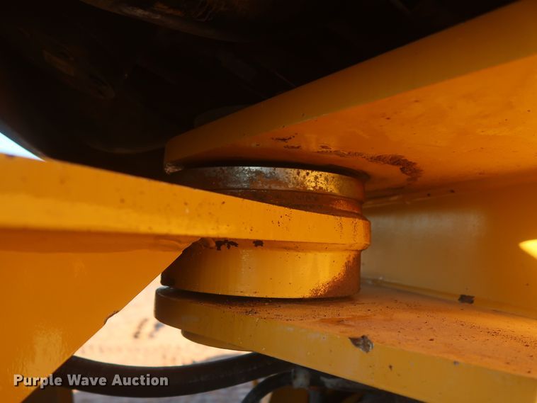 image for item DR6761 2014 John Deere 844K  wheel loader