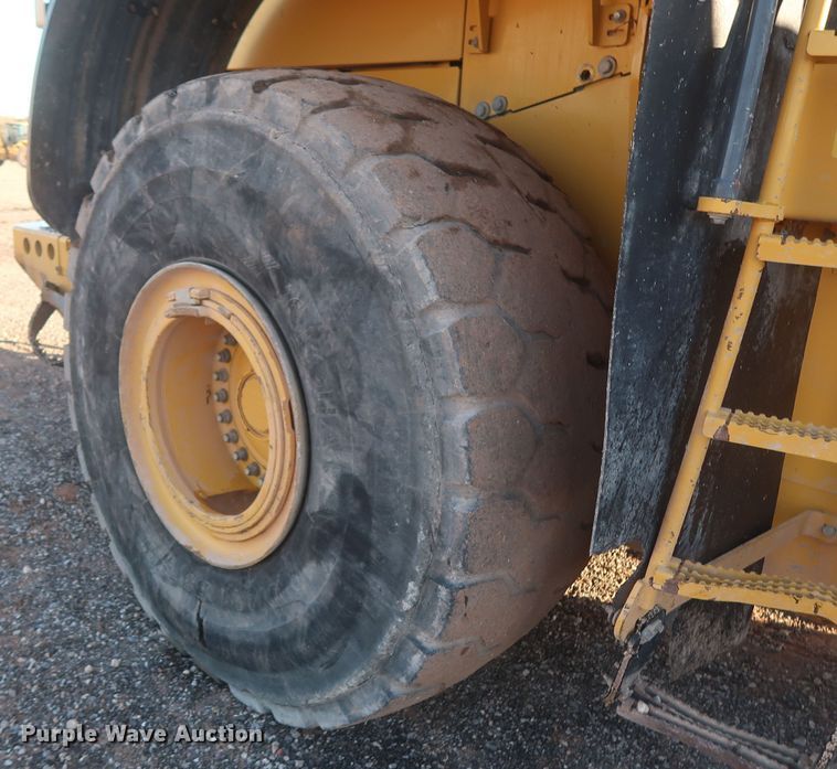 image for item DR6761 2014 John Deere 844K  wheel loader