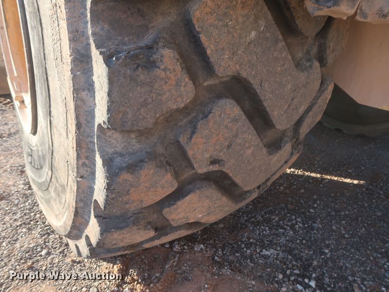 image for item DR6761 2014 John Deere 844K  wheel loader