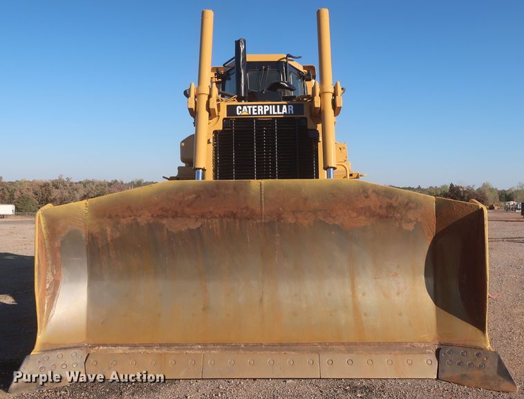 image for item DR6762 1998 Caterpillar D7R  dozer