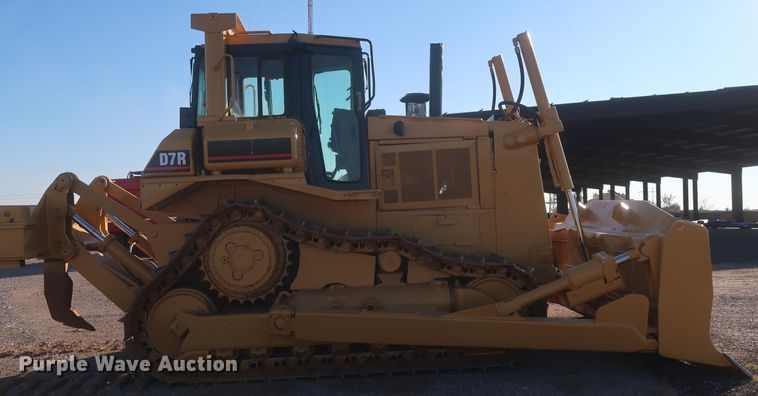 image for item DR6762 1998 Caterpillar D7R  dozer