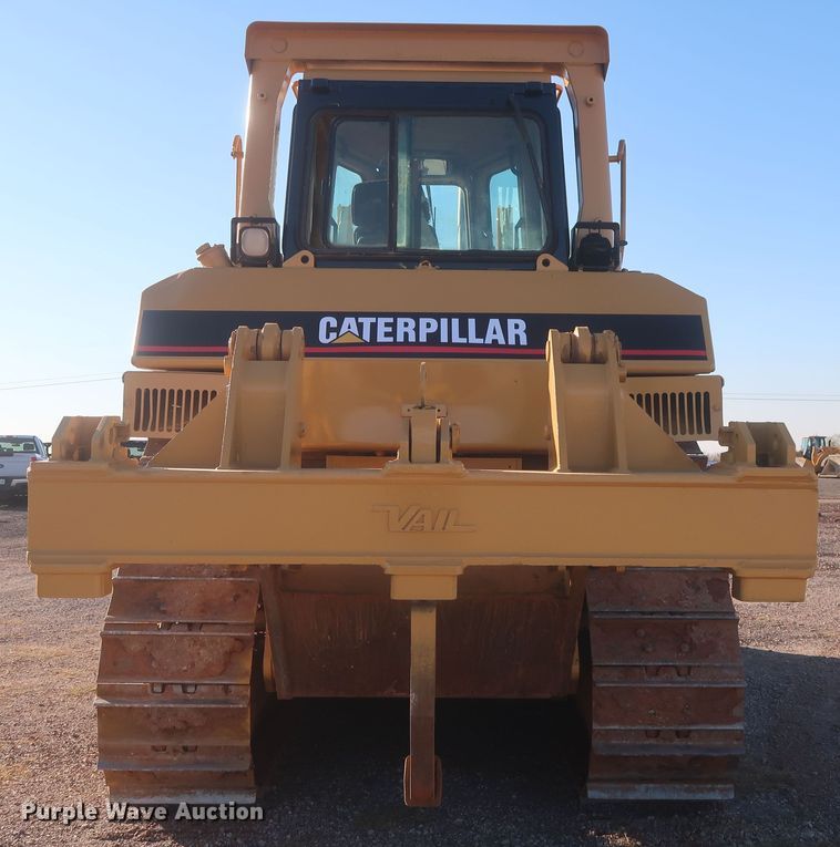 image for item DR6762 1998 Caterpillar D7R  dozer
