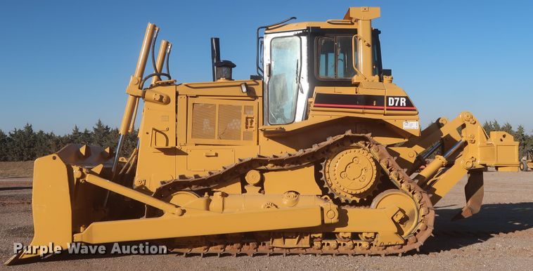 image for item DR6762 1998 Caterpillar D7R  dozer