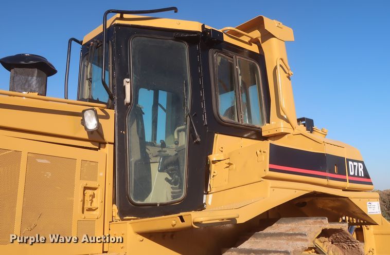image for item DR6762 1998 Caterpillar D7R  dozer