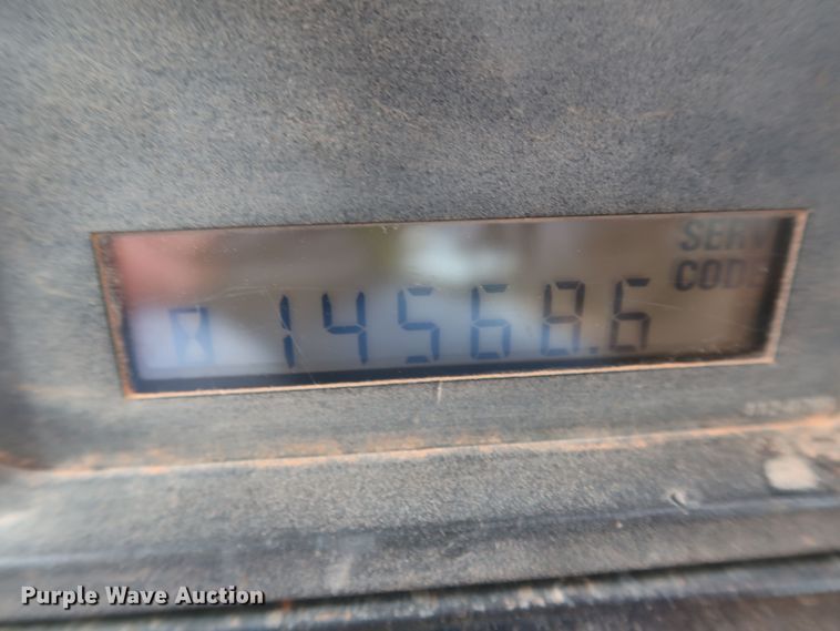 image for item DR6762 1998 Caterpillar D7R  dozer